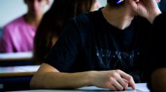 Μήνυμα στις οικογένειες και στους νέους που δίνουν πανελλαδικές εξετάσεις