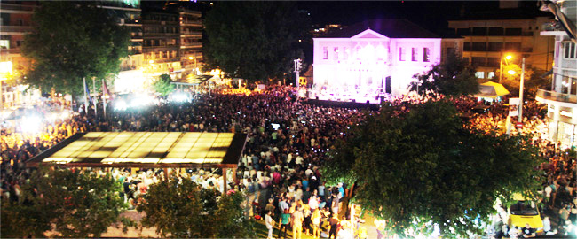 Μέγα πάθος, μέγα πλήθος!