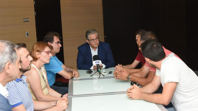 Συνάντηση του Δ. Κουτσούμπα με τους εργαζόμενους του εργοστασίου της «ΔΕΛΤΑ» στο Πλατύ Ημαθίας 