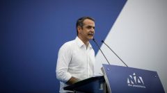 ΚΥΡ. ΜΗΤΣΟΤΑΚΗΣ: Θέλει «ισχυρή εντολή» για να εφαρμόσει το δικό του αντιλαϊκό «μείγμα»