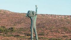 Περίεργες «μανούβρες» και κωλυσιεργίες