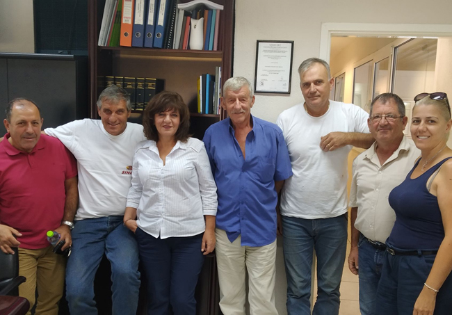 Φρόσω Καρασαρλίδου: Να στηριχθεί άμεσα το εισόδημα των παραγωγών  Επίσκεψη σε Α.Σ. Νάουσας και ΑΛΜΜΕ για τα προβλήματα του ροδάκινου