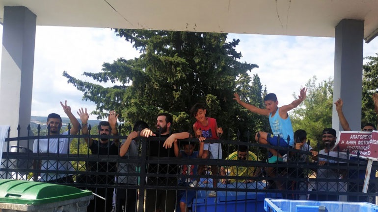 Με αφορμή την κινητοποίηση στη Δομή Φιλοξενίας Προσφύγων στην Αγία Βαρβάρα