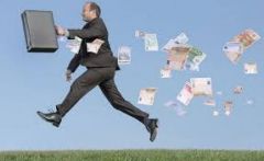 Μπαράζ προκλητικών προνομίων στους «επενδυτές»