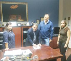  «Κατασκευή και βελτίωση δρόμων Δήμου Αλεξάνδρειας»:Υπογράφηκε η σύμβαση για την εκτέλεση του έργου 