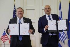 Οταν ο Πομπέο... εκθέτει τα «παπαγαλάκια» της πρεσβείας