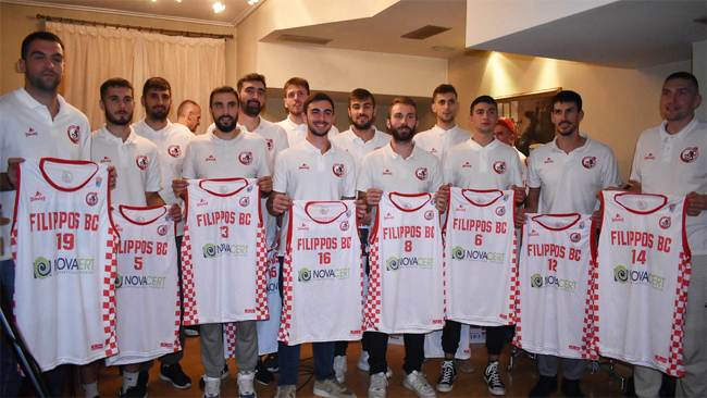 Φανέλα και χορηγούς παρουσίασε ο ΦΙΛΙΠΠΟΣ στο μπάσκετ