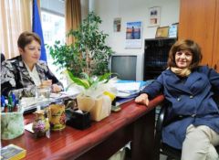 Τα προβλήματα στα γυμνάσια και λύκεια συζήτησε η βουλευτής Φρόσω Καρασαρλίδου με τη διευθύντρια Β/θμιας Εκπαίδευσης κα Μαυρίδου