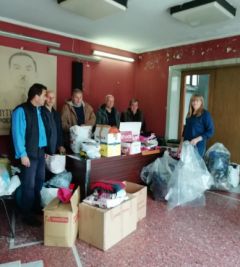 ΕΡΓΑΤΙΚΟ ΚΕΝΤΡΟ ΝΑΟΥΣΑΣ:Η ΣΥΓΚΕΝΤΡΩΣΗ ΠΡΩΤΩΝ ΕΙΔΩΝ ΓΙΑ ΤΟΥΣ ΠΡΟΣΦΥΓΕΣ ΞΕΚΙΝΗΣΕ