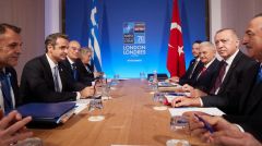 Συνάντηση Μητσοτάκη με Ερντογάν στο φόντο του ευρύτερου αμερικανοΝΑΤΟικού παζαριού