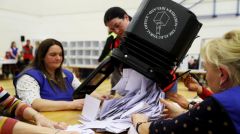 ΕΚΛΟΓΕΣ ΣΤΟ ΗΝΩΜΕΝΟ ΒΑΣΙΛΕΙΟ