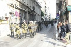 Να βάλουμε στο στόχαστρο την αιτία της έντασης της καταστολής