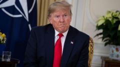 Σε δίκη παραπέμπει τον Τραμπ η Βουλή των Αντιπροσώπων