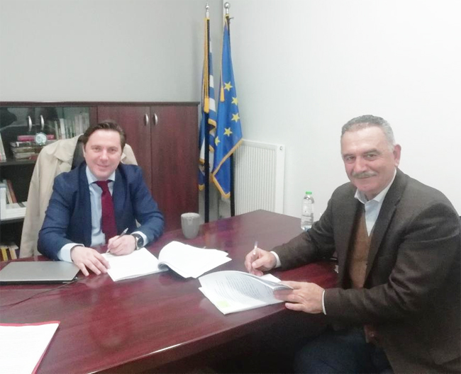 Υπεγράφη η σύμβαση του έργου ανάπλασης της πλατείας Κοπανού, μεταξύ του Δήμου Νάουσας και της Αναπτυξιακής Ημαθίας 