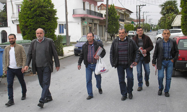 Κλιμάκια της «Λαϊκής Συσπείρωσης Αλεξάνδρειας» περιοδεύουν σε όλη την έκταση του δήμου Αλεξάνδρειας.