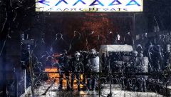 Η κυβέρνηση προσφεύγει στη στρατοκρατική θωράκιση του Έβρου, μετατρέποντας τη χώρα σε σιδερόφρακτο, αντιπροσφυγικό φρούριο