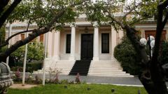 Σχέδια για μεταφορά προσφύγων και μεταναστών σε ξερονήσια!