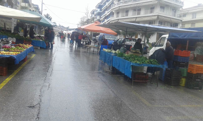 Λαϊκή Αγορά Βέροιας: Λίγοι πάγκοι, ελάχιστες πολίτες…