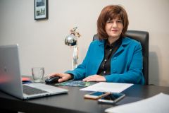 Φρόσω Καρασαρλίδου: «Πάρτι» στο σκοτάδι από την  Κυβέρνηση για την  κατανομή διαφημιστικών κονδυλίων 11 εκ. ευρώ.  Τηρήθηκαν οι όροι υπέρ των  Περιφερειακών  ΜΜΕ;