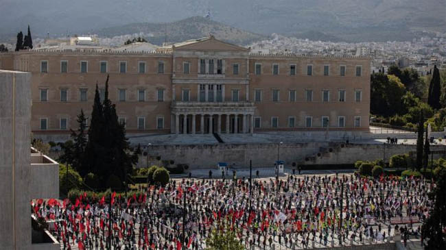 Μία εικόνα χίλιες λέξεις για τη δύναμη της οργάνωσης της εργατικής τάξης