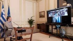 Προτροπές για τη σωστή χρήση της μάσκας, αλλά κουβέντα για δωρεάν διάθεση της...