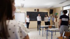 ΚΥΒΕΡΝΗΣΗ ΝΔ: Προβάλλει την εικόνα μιας «νέας κανονικότητας» όπου θα παραμείνουν οξυμένα όλα τα λαϊκά προβλήματα