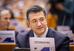 Η Περιφέρεια αναβαθμίζει τον ηλεκτροφωτισμό σε όλους τους δρόμους ευθύνης της μέσω ΣΔΙΤ...