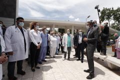 Με παλιά υλικά