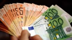 Τα δισ. που δεν θα δεις!