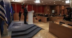 ΣΥΡΙΖΑ: Ο κυβερνητικός εκπρόσωπος οφείλει να καταθέσει αμέσως το ποσό που έλαβε κάθε Μέσο και στη συνέχεια να παραιτηθεί