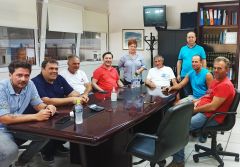 Στην «καρδιά» της παραγωγής και εμπορίας φρούτων βρέθηκε ο Δήμαρχος Νάουσας, Νικόλας Καρανικόλας, με διαδοχικές του επισκέψεις σε αγροτικούς συνεταιρισμούς 