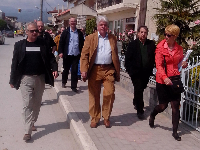 Στην λαϊκή αγορά του Μακροχωρίου ο Χρ. Σκουμπόπουλος