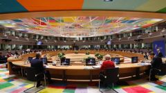 ΣΥΝΟΔΟΣ ΚΟΡΥΦΗΣ ΤΗΣ ΕΕ: Συνεχίζονται τα παζάρια για την επίτευξη συμβιβασμού σε κλίμα έντονων ανταγωνισμών και αντιθέσεων