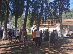 Ενημερωτική εκδήλωση στη δομή φιλοξενίας προσφύγων στην Αγία Βαρβάρα