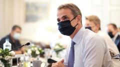 Συνεχίζει να αρνείται να λάβει ουσιαστικά μέτρα προστασίας της υγείας του λαού