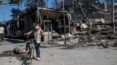 ΚΚΕ: Τώρα να ξεκινήσει ο απεγκλωβισμός όλων των προσφύγων και μεταναστών από τη Λέσβο