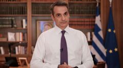 Στο λαό φορτώνει κάθε ευθύνη για την πανδημία