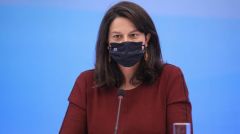 ΥΠΟΥΡΓΟΣ ΠΑΙΔΕΙΑΣ:  Απογείωση του εκβιασμού