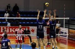 Σήμα κινδύνου εκπέμπουν οι αθλητές: Κοινή ανακοίνωση των συνδέσμων παικτών βόλεϊ, χάντμπολ και πόλο για τη διακοπή των πρωταθλημάτων