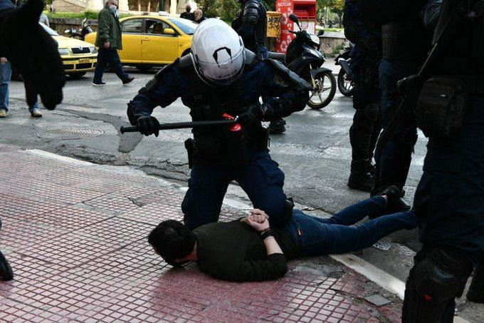 «Προστατεύοντας» την…δημόσια Υγεία!