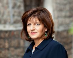 Έκκληση της βουλευτή Φρόσως Καρασαρλίδου για την αντιμετώπιση της πανδημίας.