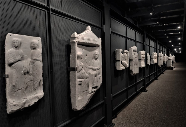 Άναψαν τα φώτα…