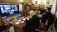 Ανοικτές οι εκκλησίες τα Φώτα, αποφάσισε η Ιερά Σύνοδος