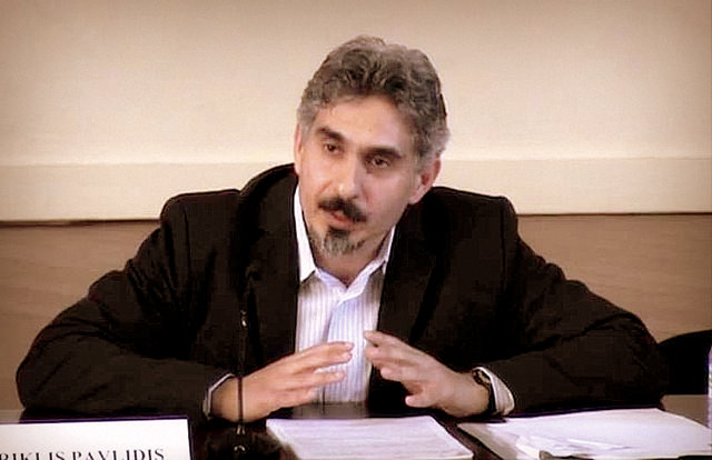 Περικλής Παυλίδης, πρόεδρος του Παιδαγωγικού Τμήματος Δημοτικής Εκπαίδευσης του ΑΠΘ: «Η καταστολή χρειάζεται για τη μετάβαση σε ένα πανεπιστήμιο της αγοράς: εμπορευματοποίηση των μεταπτυχιακών σπουδών, εμπορευματοποίηση των προπτυχιακών»