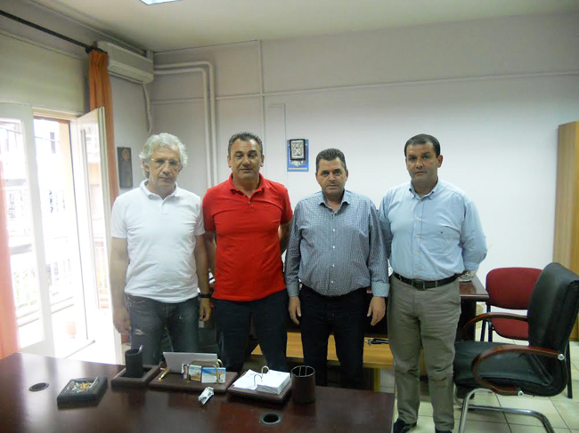 Συνάντηση Κώστα Καλαϊτζίδη με εκπροσώπους αγροτών