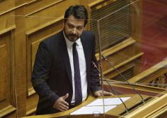 Μπαρτζώκας :  Τα πανεπιστήμια επιστρέφουν στους πραγματικούς ιδιοκτήτες τους:  τους φοιτητές και τις φοιτήτριες