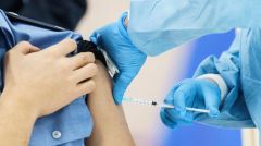 ΕΕ: Προτείνει ψηφιακό διαβατήριο εμβολιασμού