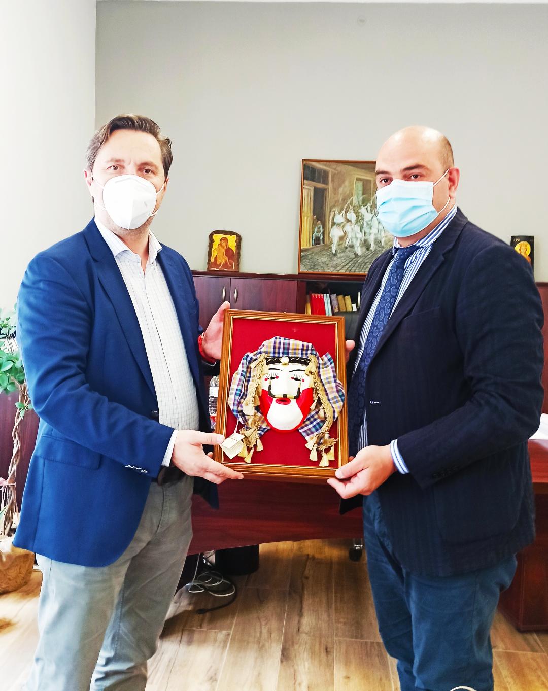 Συνάντηση Δημάρχου Νάουσας Νικόλα Καρανικόλα με τον Γενικό Πρόξενο της Γεωργίας, Nodar Komakhidze