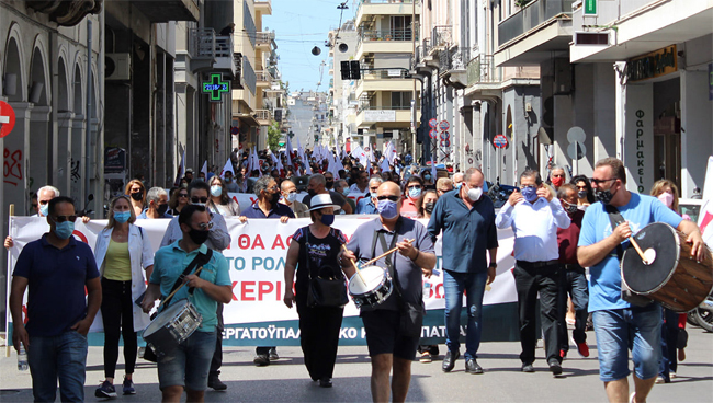 Γιατί απόντες;