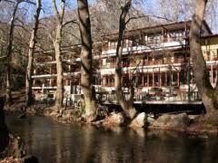 Να δοθεί λύση υπέρ των εργαζομένων στην Εταιρία Τουριστικής Ανάπτυξης του Δήμου Νάουσας !